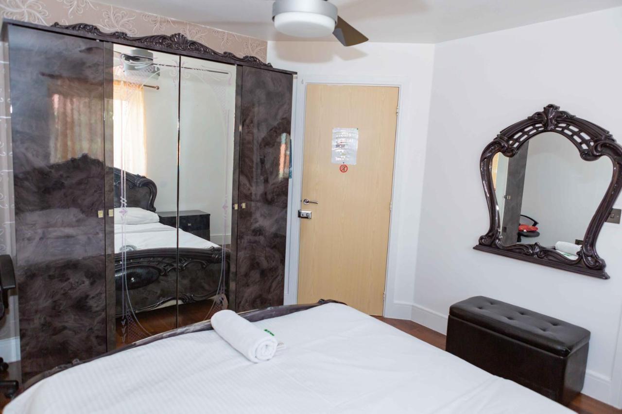 Benjamin Guest House Yiewsley Εξωτερικό φωτογραφία