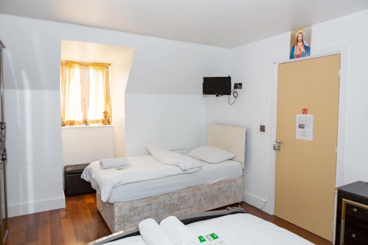 Benjamin Guest House Yiewsley Εξωτερικό φωτογραφία
