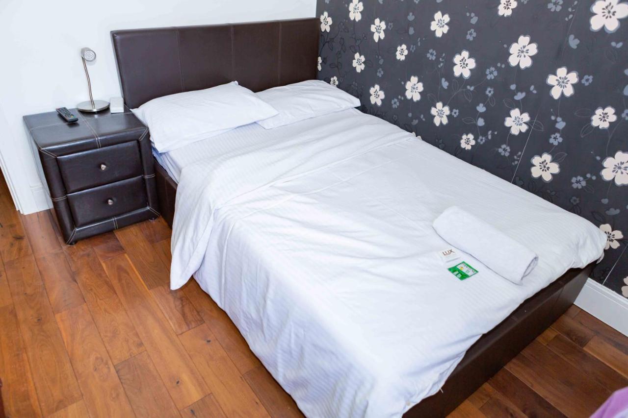 Benjamin Guest House Yiewsley Εξωτερικό φωτογραφία