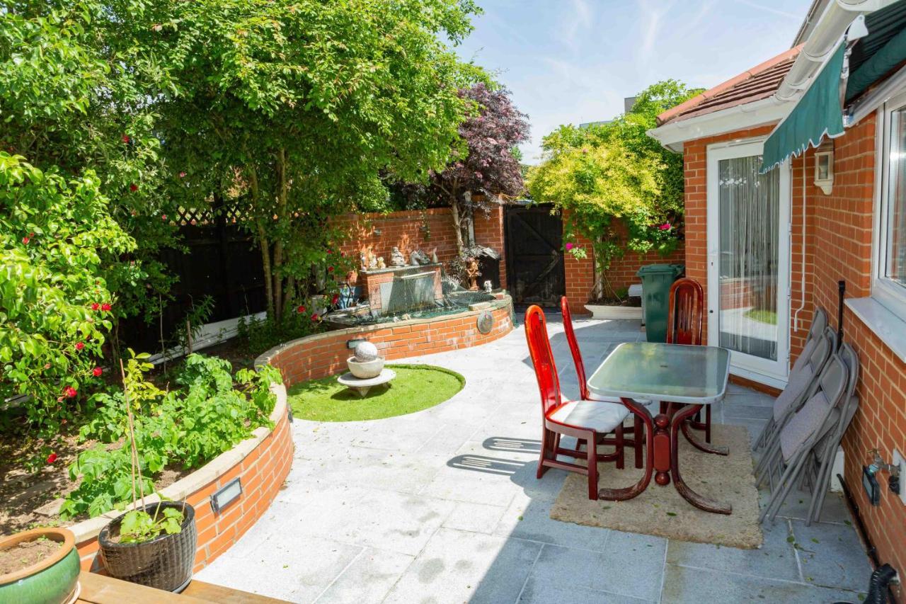 Benjamin Guest House Yiewsley Εξωτερικό φωτογραφία