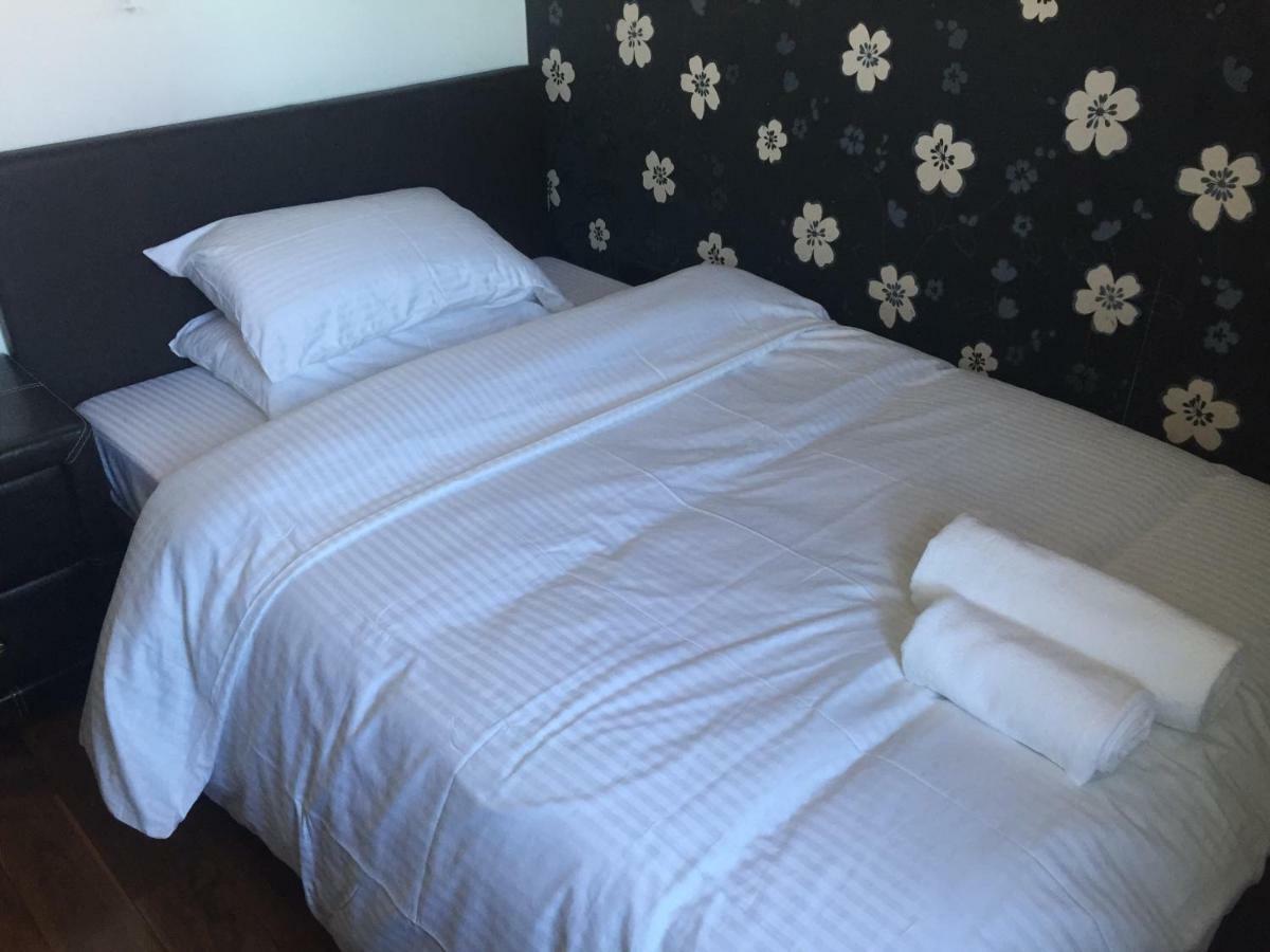 Benjamin Guest House Yiewsley Εξωτερικό φωτογραφία