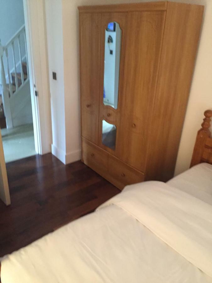 Benjamin Guest House Yiewsley Εξωτερικό φωτογραφία